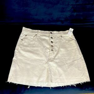 GAP white denim skirt NWT